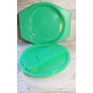 Vintage Tupperware 786 Cheese Lettuce Grater Shredder Lid Bowl Jadeite Green 3PC